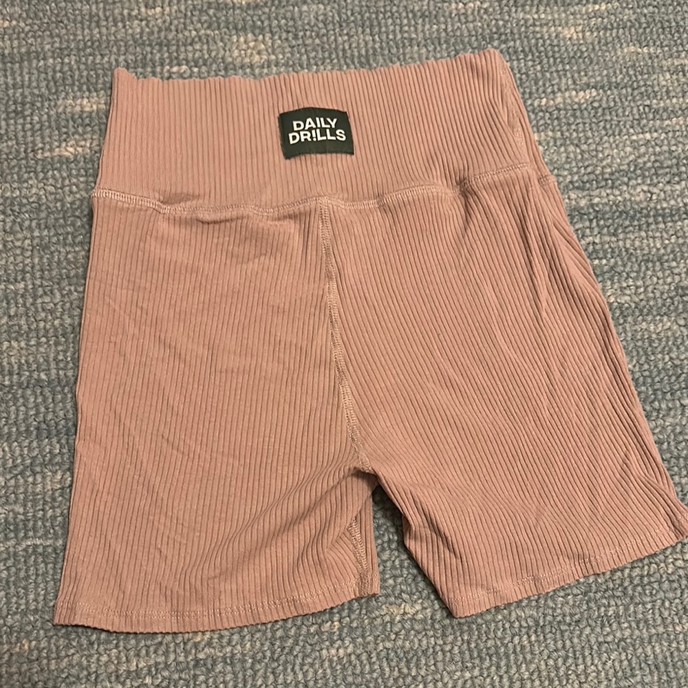 Daily Drills Women's Ribbed Shorts